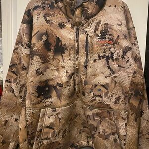 Camouflage Hooded Pullover